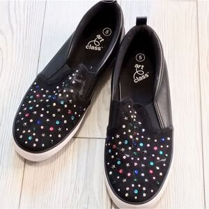 (18-3971)  Art Class Shoes  Sz 5